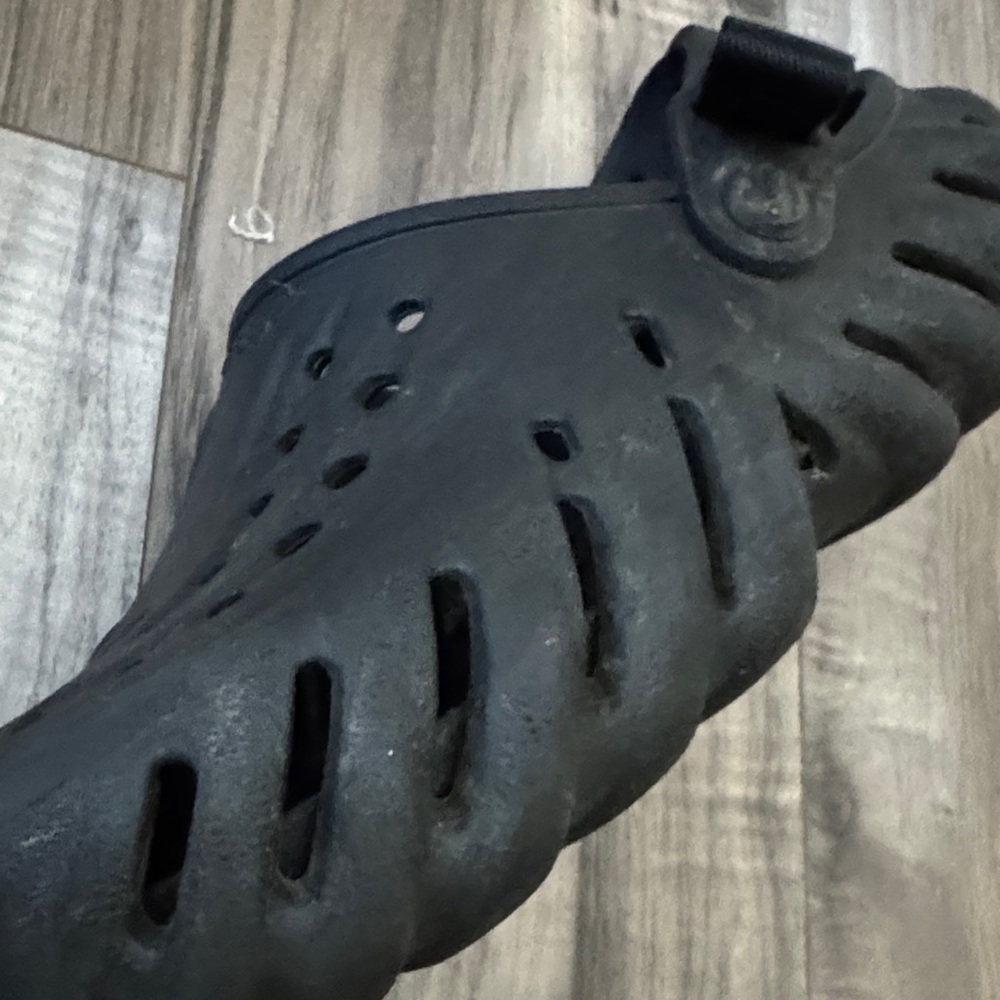 CROCS Black Textured Clogs Echo J6 - Picture 9 of 15